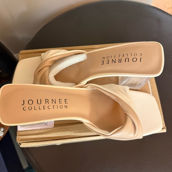New nib Journee collection two tone clear heel sandals sz 7 - Picture 5 of 6